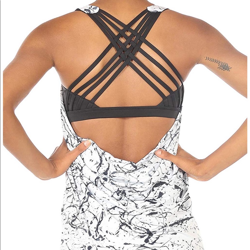 Yoga top with built-in bra